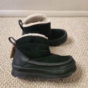 Manitobah Pacific Leather Suede Mukluk Boot Black 8.5